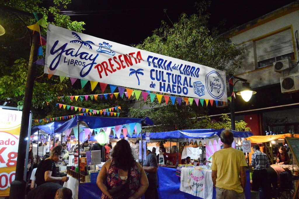 Feria del Libro de Haedo organizada por Yatay Libros