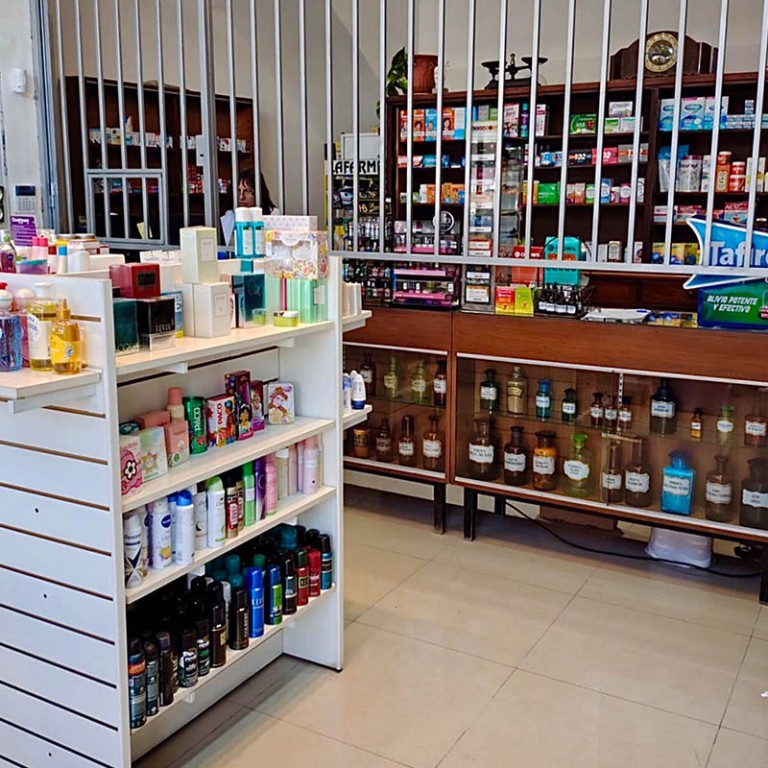 Herboristería, Dietética, Suplementos deportivos, ortopedia y Perfumería.