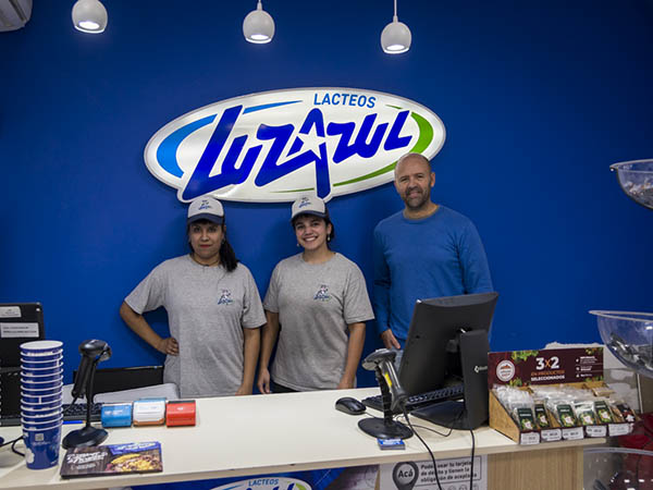 Local Luz Azul en Ramos Mejía - Delivery en zona oeste de quesos y fiambres