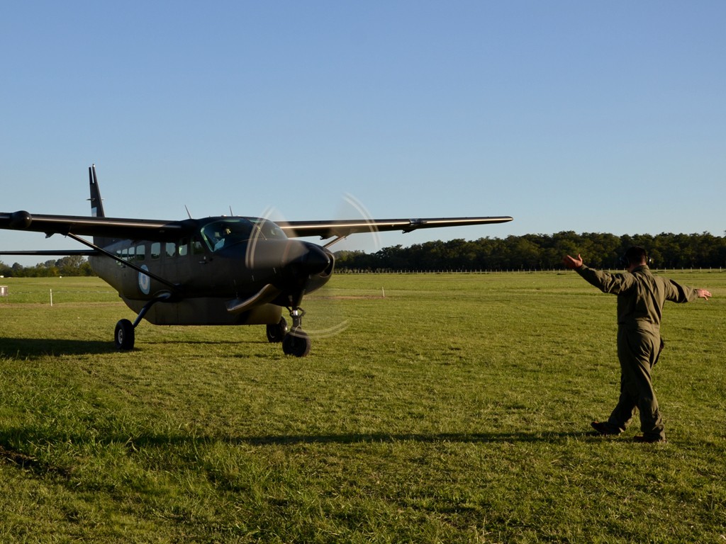 Aviación de Ejército se sumó a la Convención con un Cessna Grand Caravan 