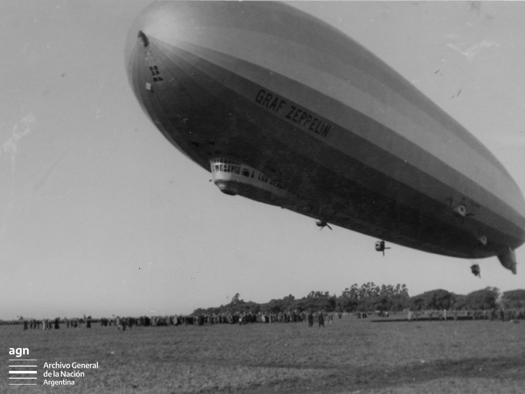 El Zeppelin aterrizando en Campo de Mayo. 
Foto: AGN.