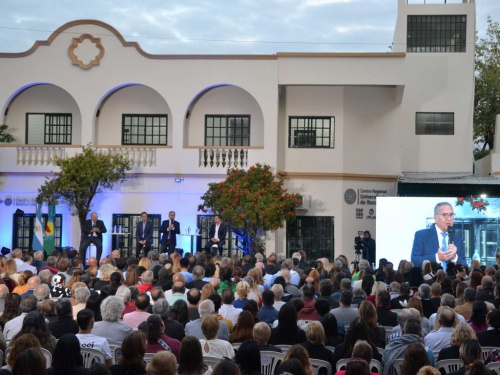 Ituzaingó inauguró su nuevo Centro Universitario
