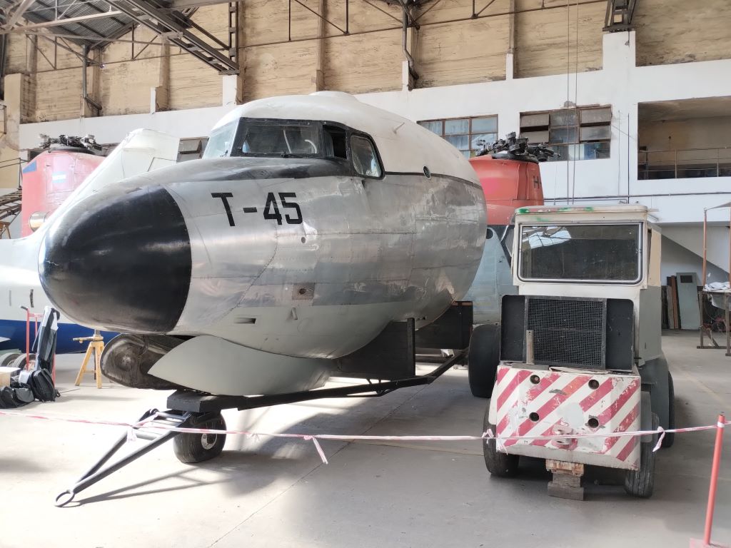 Cabina de un C-54.