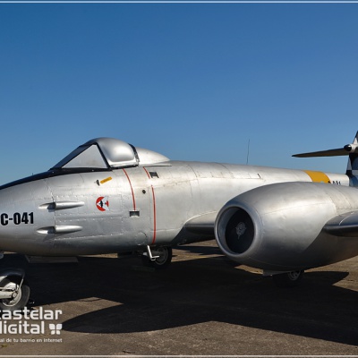 Historia: un avión de combate se estrelló cerca de una escuela el primer día de clases