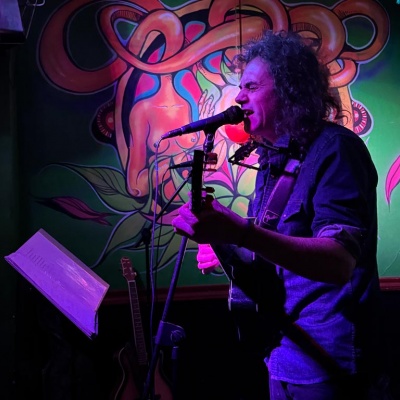 Rock y canciones: Hernán Sánchez y Leo Goncalves en La Casa Bar