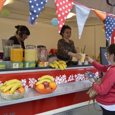 #Archivo20Años: Los Food Trucks coparon la Plaza de los Españoles