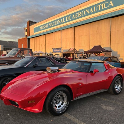 Más de 300 autos clásicos rugieron en el Nacional Hot Rod de la Base Aérea de Morón