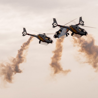 Show aéreo histórico sobre Buenos Aires: la Patrulla Aspa se presentó frente a Aeroparque