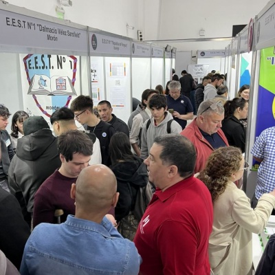 La Expo UIO TEC reunió a estudiantes, empresas y proyectos innovadores en La Cantábrica