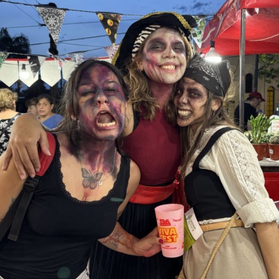 Una multitud de zombies tomó Haedo tras ser nombrada Capital del Cine de Terror