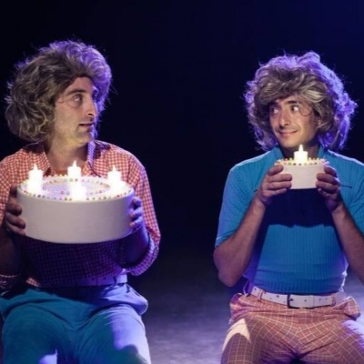 Sutottos llega al Teatro Helios con “Feliz día”, una comedia sobre la obsesión por ser felices